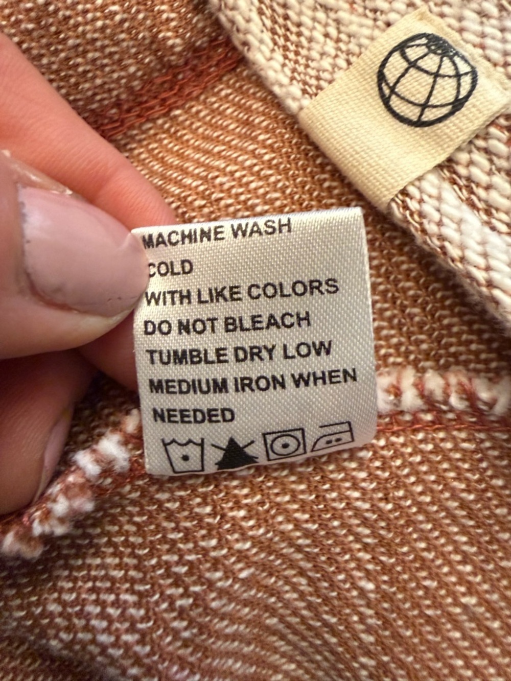 Free Planet Hoodie Medium NWOT Colorblock Henley Pullover Boho Cozy - Picture 6 of 8